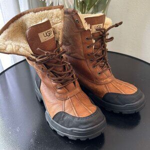Womens UGG Original Adirondack Boots Leather and Genuine Sheepskin Upper Size 10